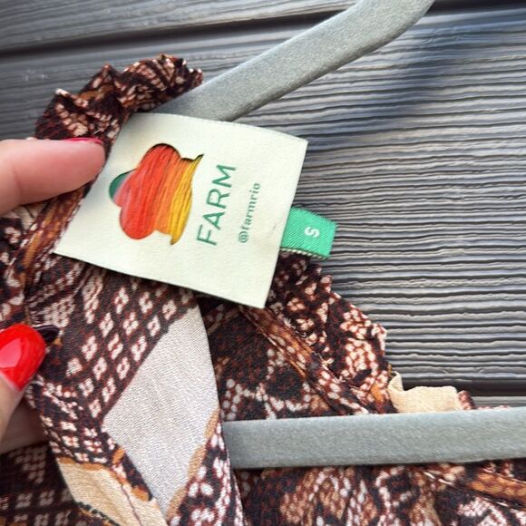 Elegant Brown Patterned Maxi Dress - Picture 5 of 5